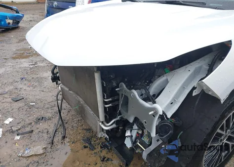 2023 Ford Escape Phev z USA, uszkodzony, nr VIN 1FMCU0E10PUA92096